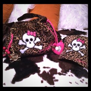 Pink cookie Skull purse and hat !!!